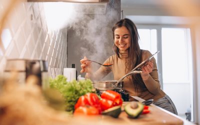 woman-cooking-at-kitchen (1)